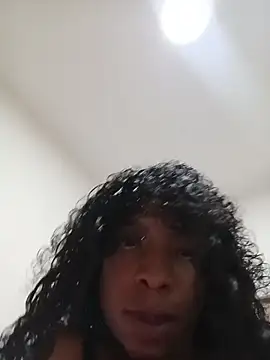 Mila_Millss_ - kisses mila