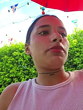 Lorena_Mcfly - remove bra 🍒+ 10 spanks tits🖐️