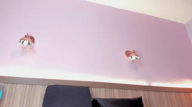 Laraebony_ - big squirt + control🔥😈