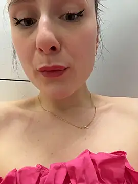 Dina_Tease - HAPPY B-DAY DINA! KISS ME PLEASE!!!