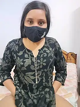 Your___Riya - Pussy flash in public 😘😘🥰