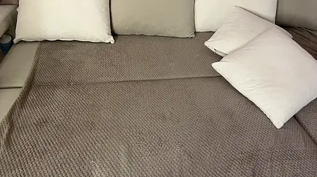 Honey_Alicia - Play with my pussy make it wet