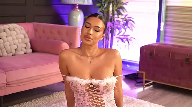 GoldieMerry - sensual pussy play