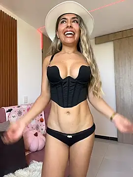 Kataliina___ - flash boobs 🍒