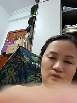 Amy1688 - 脱内裤直播一分钟