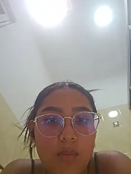 Andrea_Rocceri - Domi ON MY CLIT x5min + plug anal 🌸