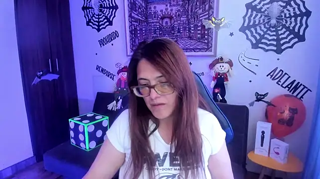 Ivette_Shaira - show pussy