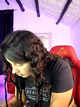Nathaly_low1 - oil in my ass
