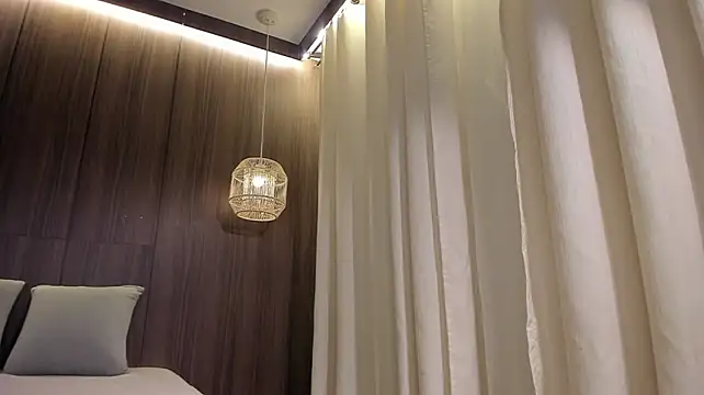 Ana_beckett - PLAY WITH MY HOT PUSSY WET CLOSE💦