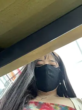 Xiao-mo520 - 美导老师下班兼，咖啡厅偷玩小刺激，超敏感体质容易失控，完成目标指定脱一件5分钟