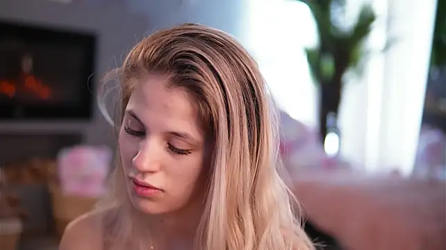AvaSykes - morning 🐱play+3mins CTL😈🧁