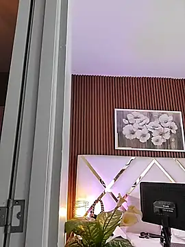 AlinnaRosee_ - Gaby milks my breasts