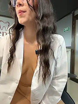 Iris_cuteface - doggy style, naked