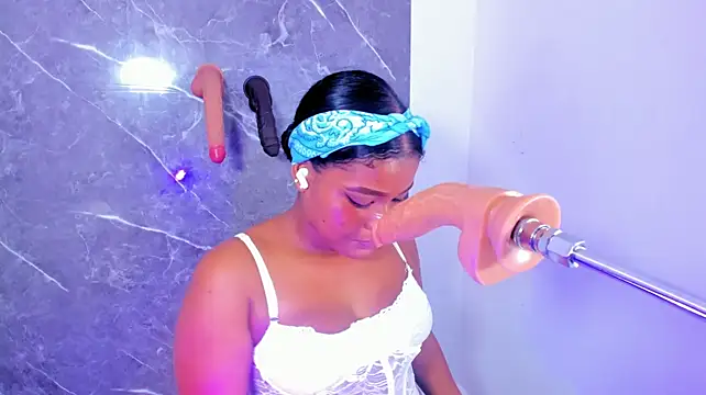 Mafe_garcia - win control for 3 min 😍💋