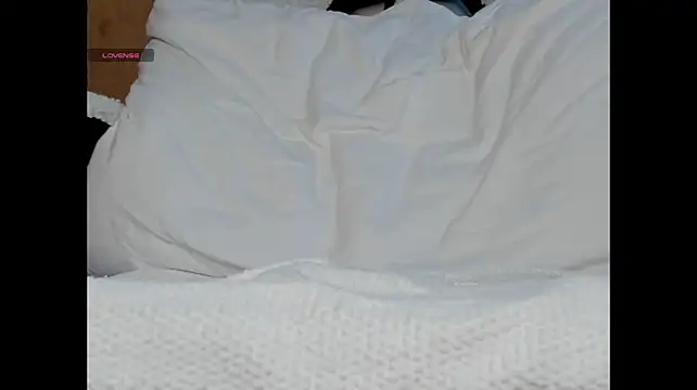 ElunorLIve - spread my pussy