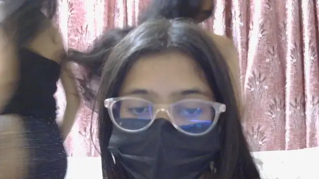 Spex_girl - boob show