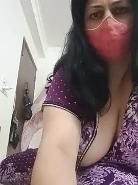 Lustyrani - Oiling boobs