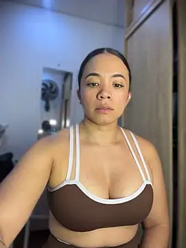 Carolgaita - 😏clothes outside carol 😏🔥