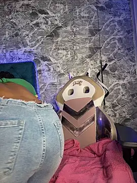 Melany_Williams - NAKED SHOW AND OIL IN YOUR BODY