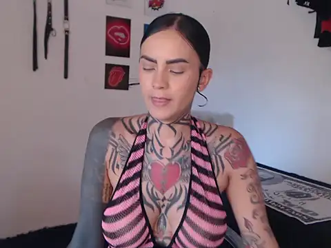 PerolaMay - Mostrar peito