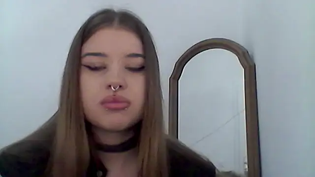 MollyHotTeen - SOME SWEET SURPRISE HIHI