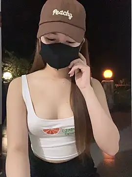 My_Melodyy - Make me pussy cum in public garden 🪴 😈