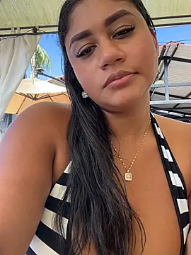 NayTorres - Take off panties and rub in public