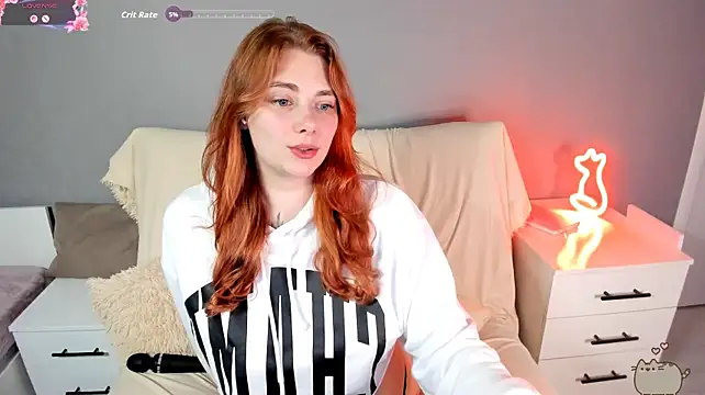 Kati_FoX - spread legs/tease clit