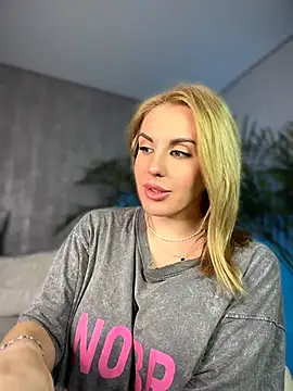 MilfNextDoor20 - Let’s CUM together 💦