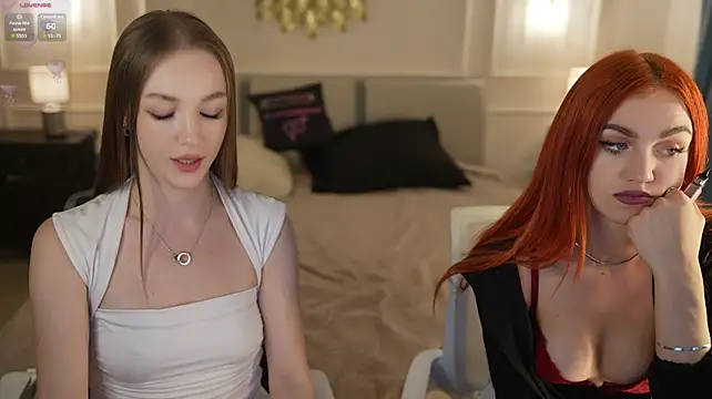 Ella_054 - topless dance