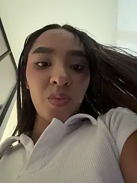 Sofi-jimenez - FUCK ME UNDERTABLE + CUM ORGASM💦🔥