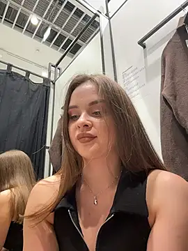 KristiRich - Show tits+pinch nipples🍒