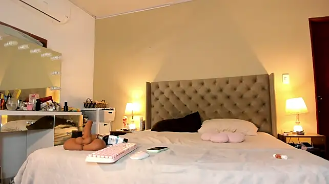 Jenna1_ - full naked / torso blowjob