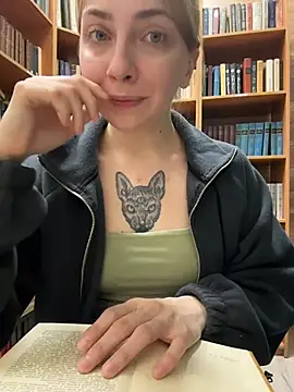 Sunny___Bunny - Put bare tits on table for one minute