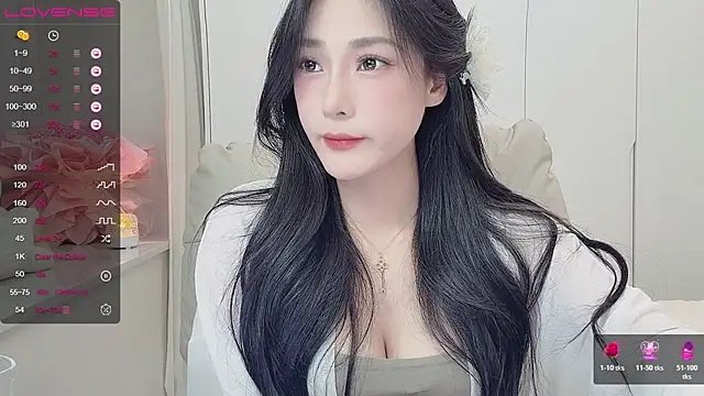 Uuxiaocai - 乳夹诱惑