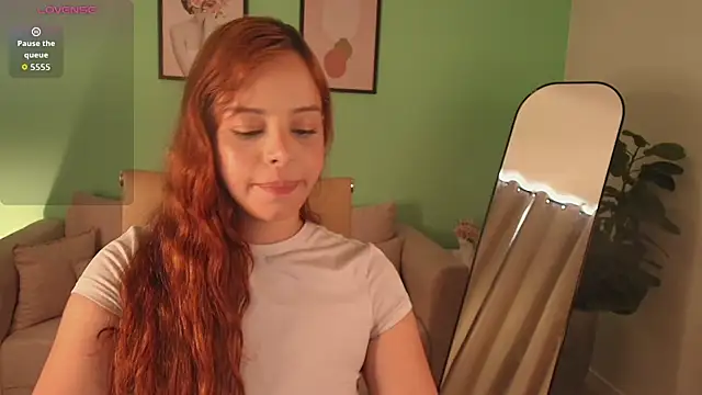Priscilla_Smith - flash tits