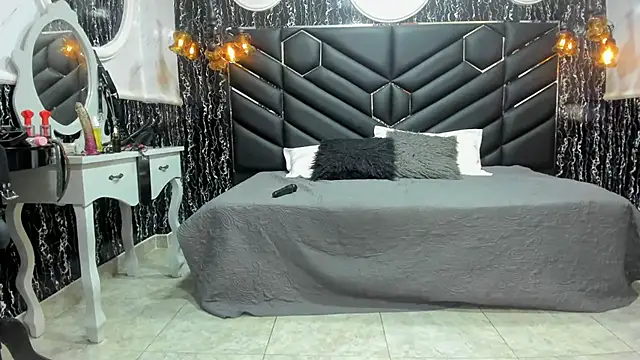 JAYLEN_BDSM - 👌50 spanks ass+clamp nipples