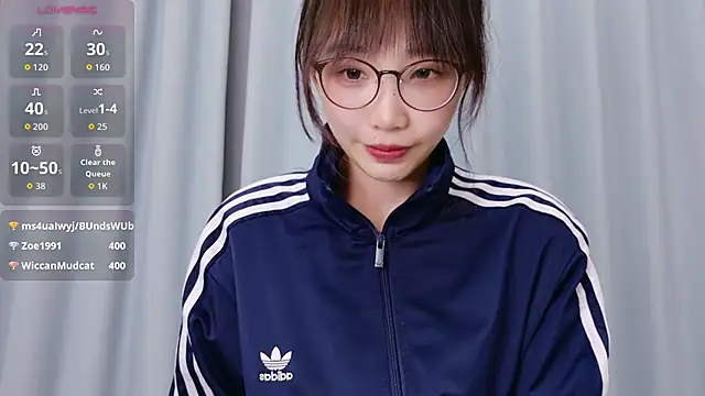 Nancy-A1 - 大厅脱内衣一分钟