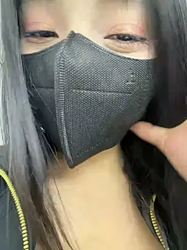 Xiao-Lin - 户外公共男厕所小便池假阳具抽插2分钟