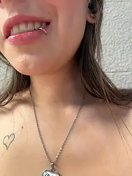 Antonella-rey - DOMI INSIDE + SPIT PUSSY + SPIT TITS 💦