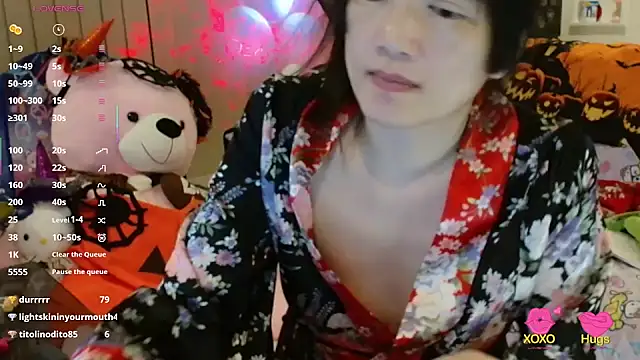 SilViAjpn - Flash tits