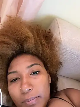 Samyabre - Twerking Naked