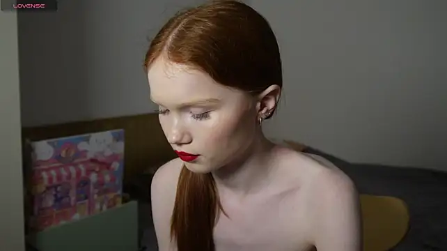 Nellie_baby - pussy play