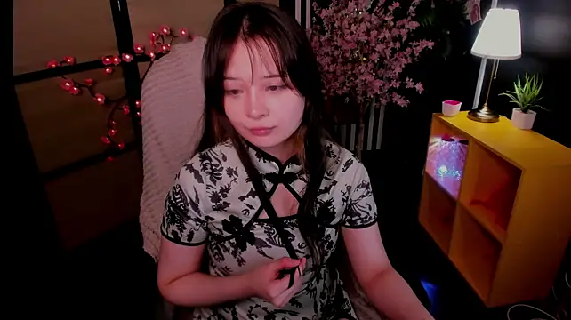 May_Ling - Suck my fingers while looking at you