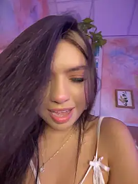 LolliePopsXXX - FINGERING PUSSY CLOSE UP