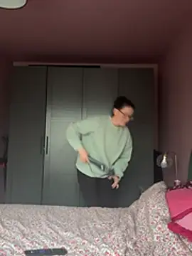 Cheeky_eden - Hardcore fucking with dildo