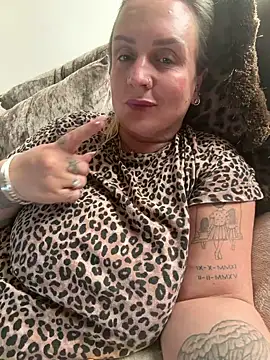 Blondeskler77 - Botox baby 😂
