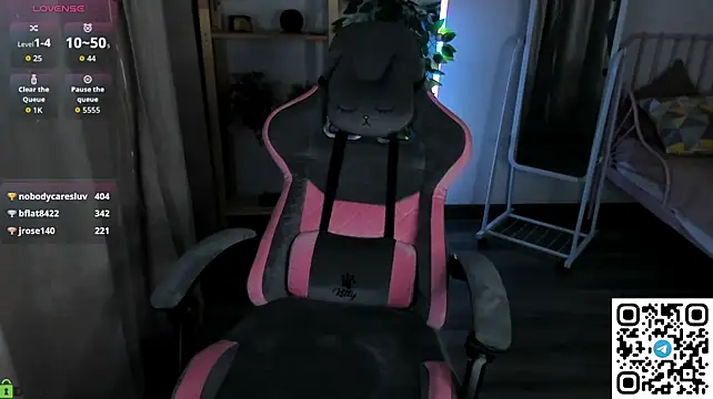 Necucuby - spank ass hard in doggy pose