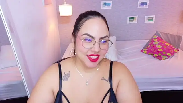 Curvy_sexyvalen - dildo show + squirt