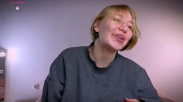 Starsonthesky - Tease lips